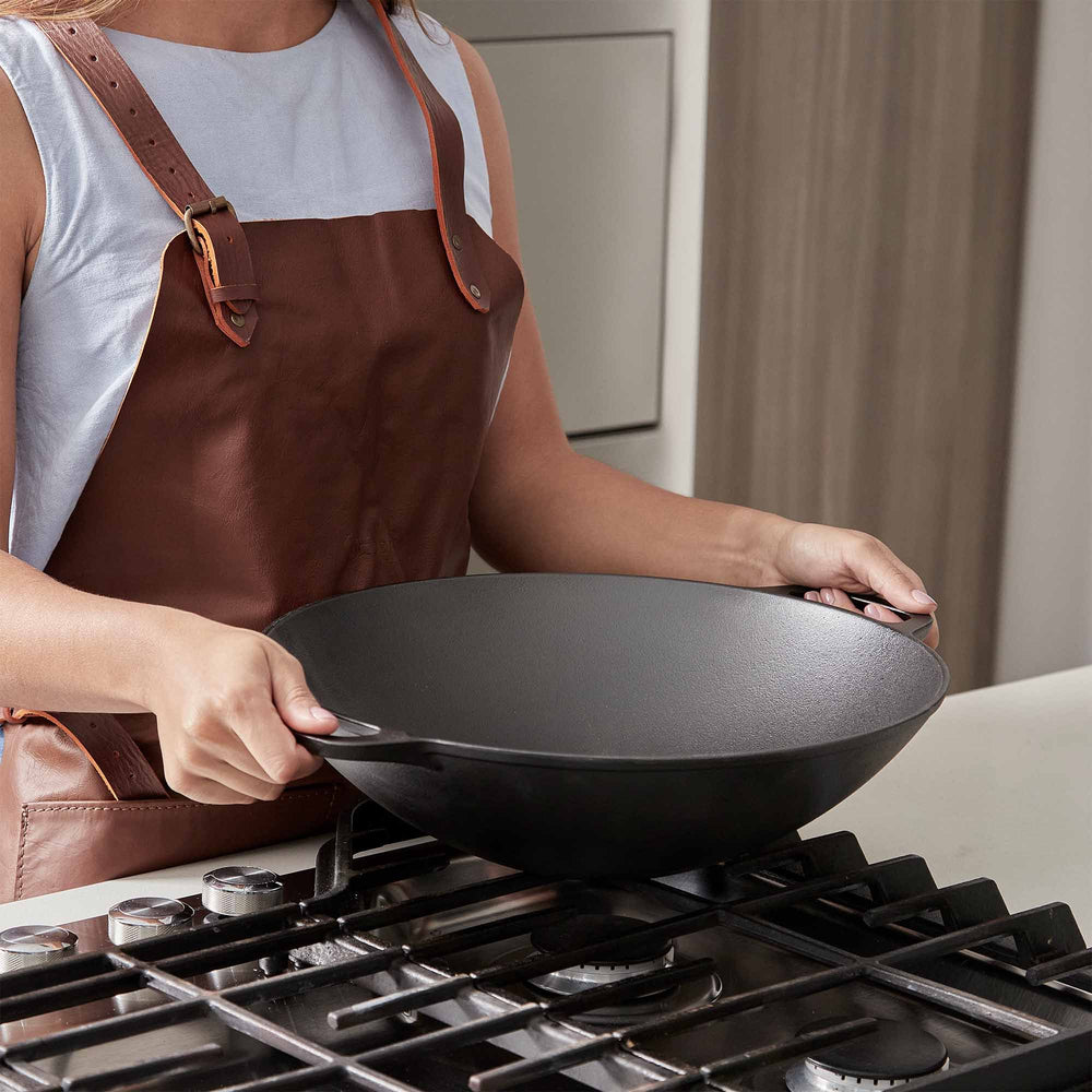 Sartén wok 35.5 cm – hierro fundido esmaltado