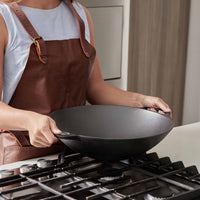 Sartén wok 35.5 cm – hierro fundido esmaltado